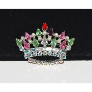 Vintage B. David Aurora Borealis, Peridot, Ruby Rhinestone Crown Brooch Signed